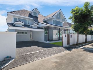For sale 4 bedrooms house in Bang Khae, Bangkok