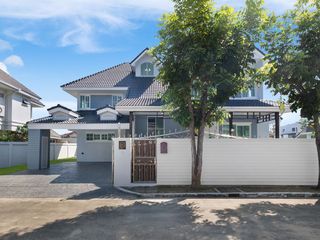 For sale 4 bedrooms house in Bang Khae, Bangkok