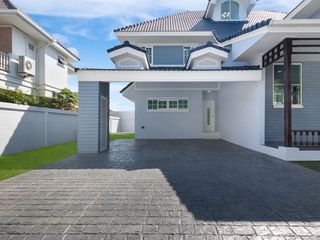 For sale 4 bedrooms house in Bang Khae, Bangkok
