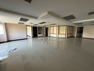 Аренда 4 спальни офис в Mueang Chiang Mai, Чианг Маи