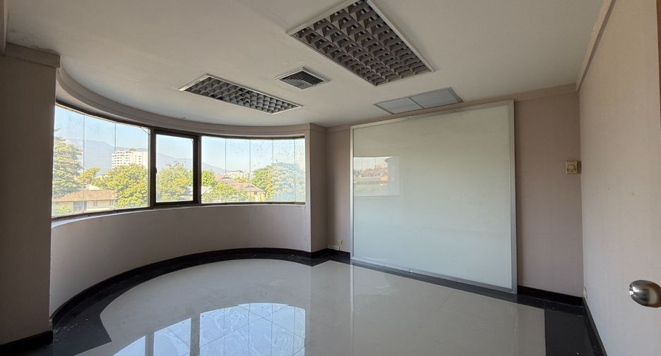 À louer 4 chambres bureau à Mueang Chiang Mai, Chiang Mai