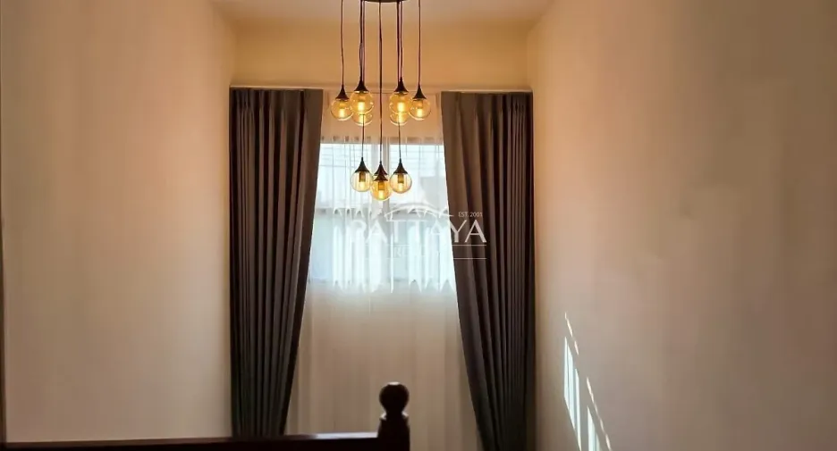 For rent 5 bedrooms house in Bang Lamung, Chonburi