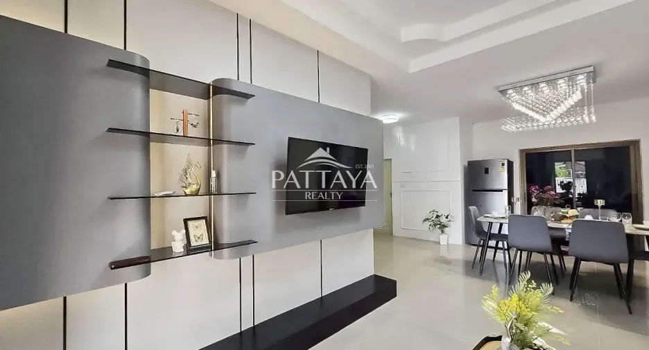 For rent 5 bedrooms house in Bang Lamung, Chonburi