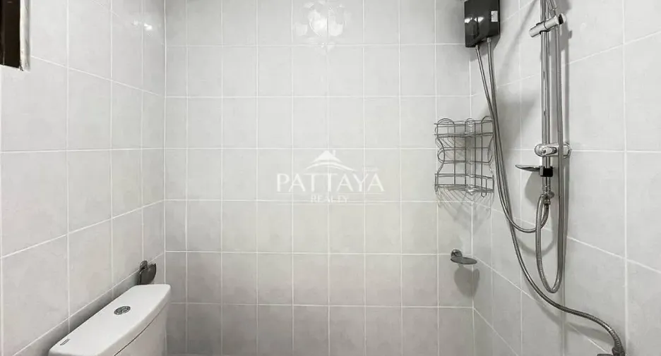 For rent 5 bedrooms house in Bang Lamung, Chonburi