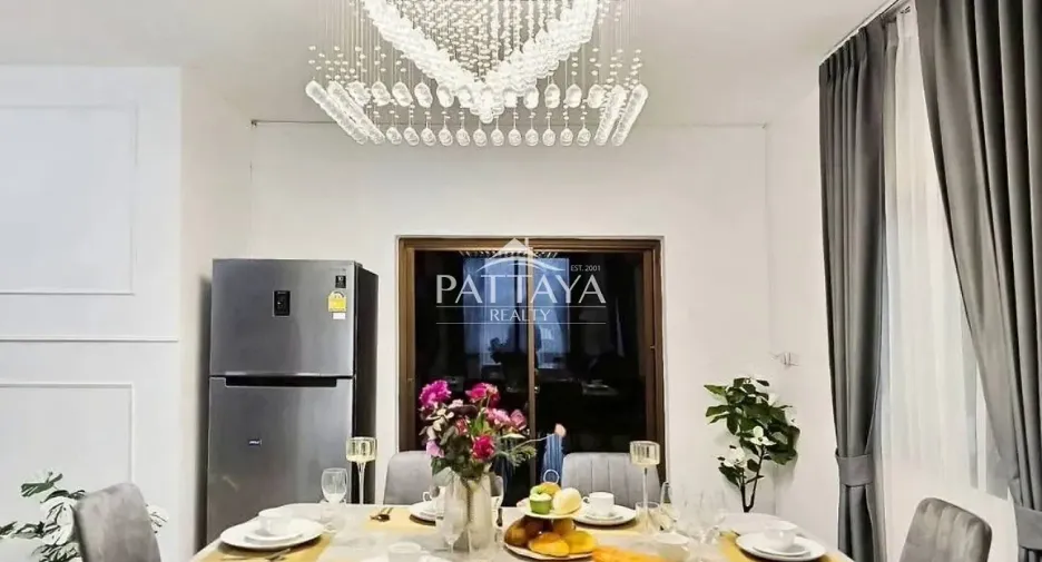 For rent 5 bedrooms house in Bang Lamung, Chonburi