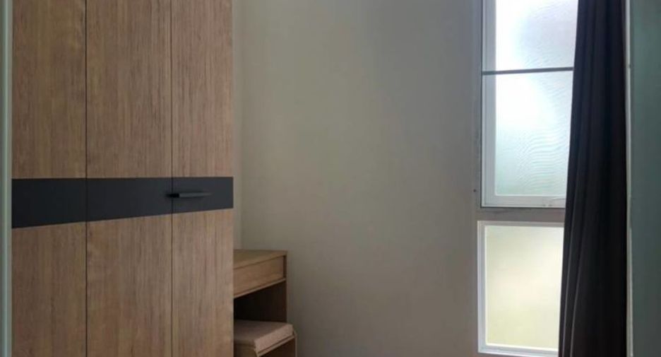 For rent 4 bedrooms house in San Kamphaeng, Chiang Mai