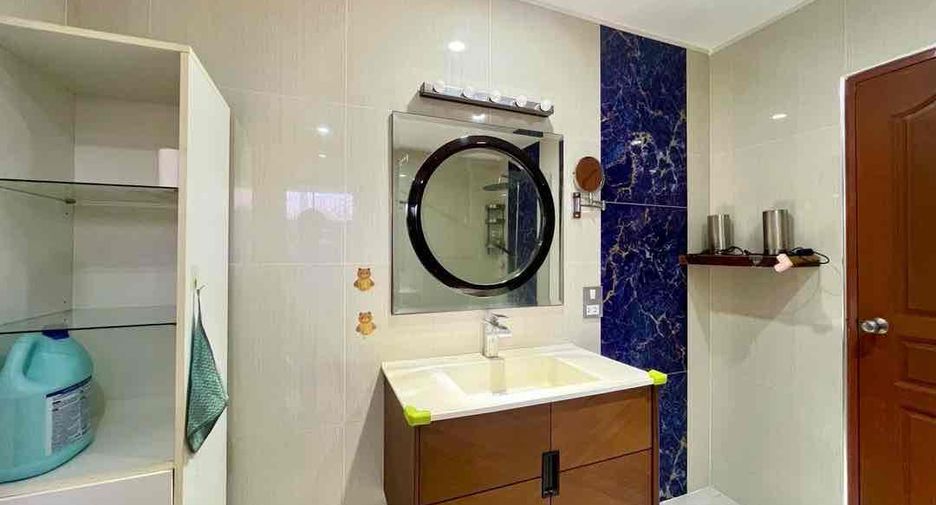 À vendre 3 chambres villa à Bang Lamung, Chonburi