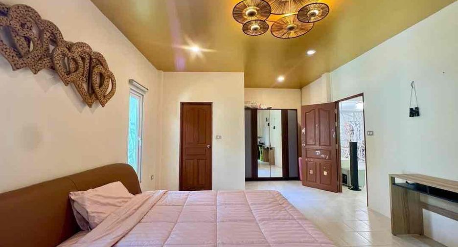 À vendre 3 chambres villa à Bang Lamung, Chonburi