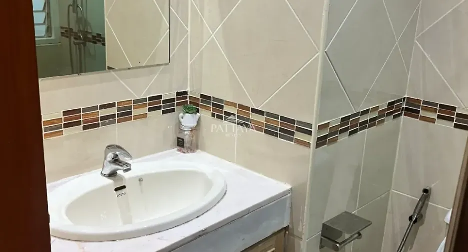 Wohnung zum Kauf mit Studio in Bang Lamung, Chonburi