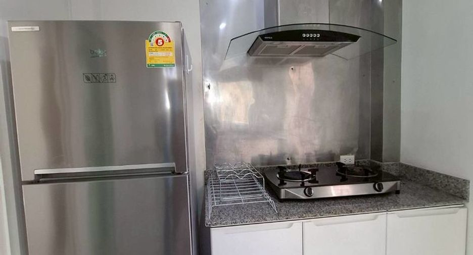 For rent 3 bedrooms house in Saraphi, Chiang Mai
