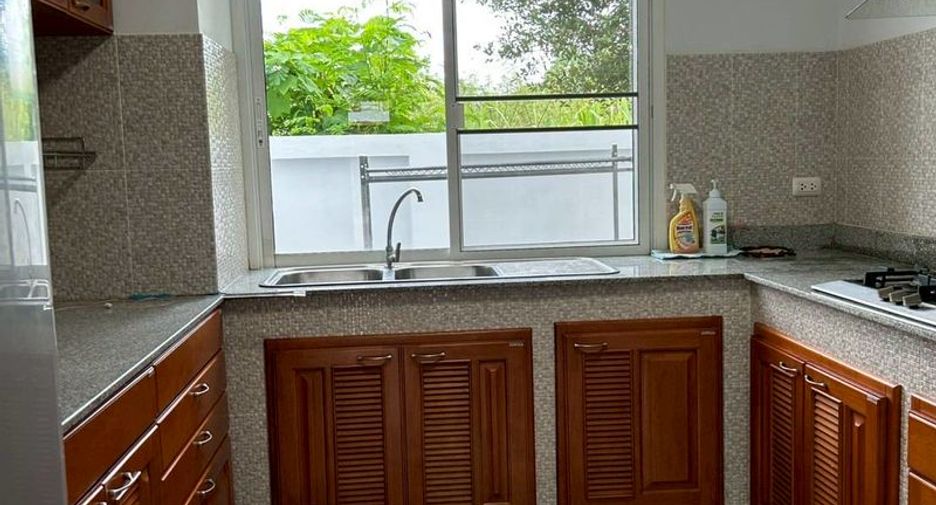 For rent 4 bedrooms house in Hang Dong, Chiang Mai