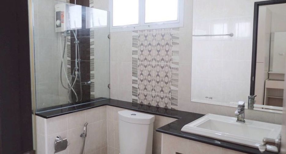 For rent 4 bedrooms house in Hang Dong, Chiang Mai