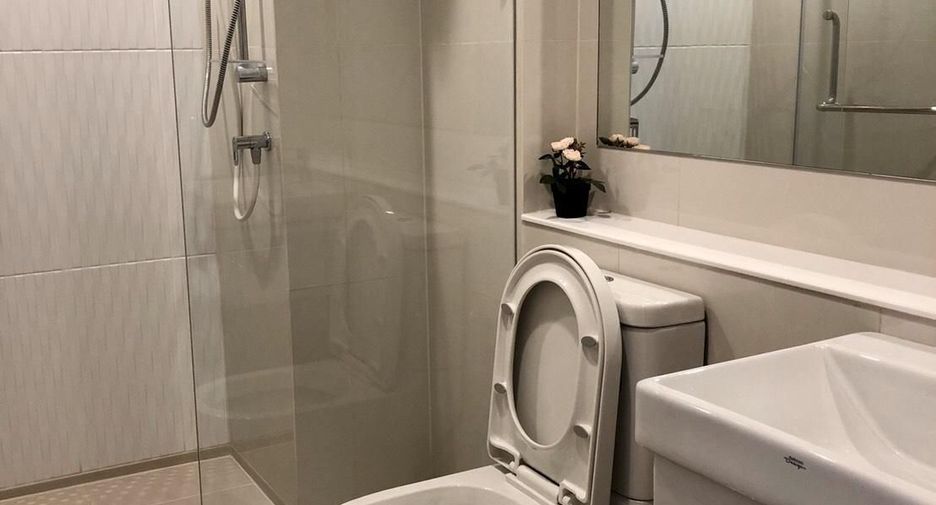 Condo en alquiler de 2 habitaciones en Pathum Wan, Bangkok