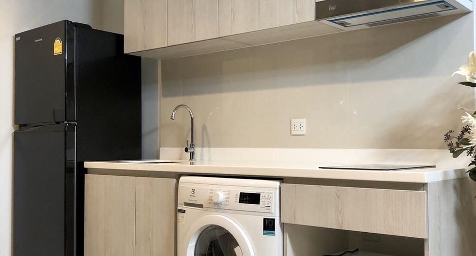 Condo en alquiler de 2 habitaciones en Pathum Wan, Bangkok
