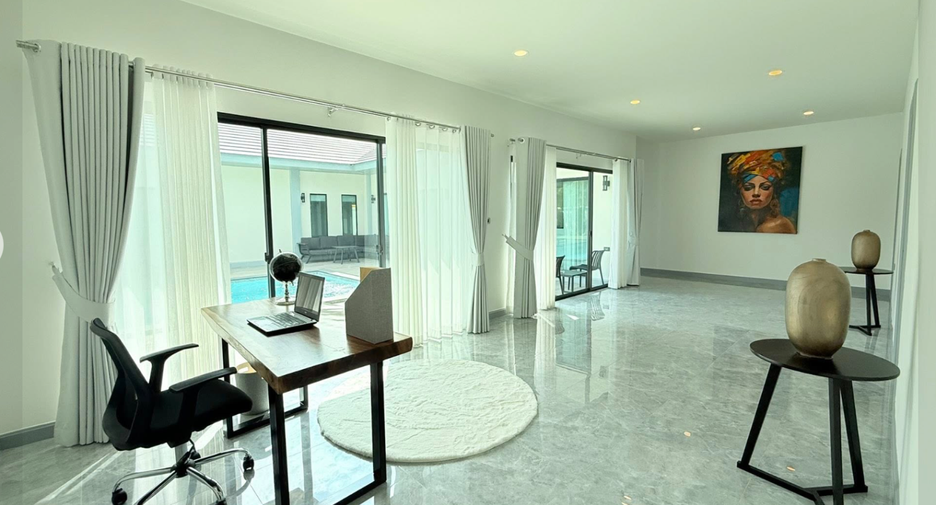 À vendre 4 chambres villa à Bang Lamung, Chonburi