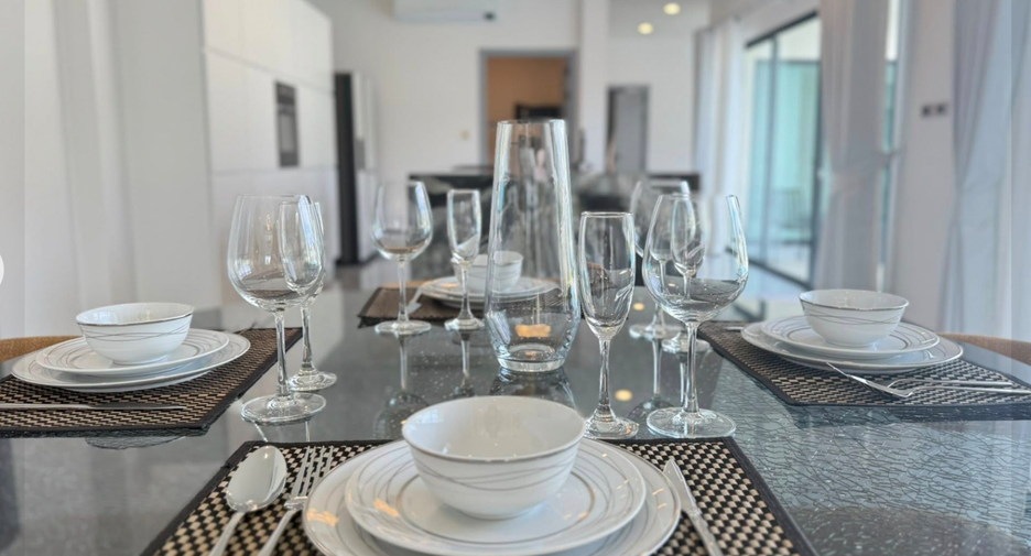À vendre 4 chambres villa à Bang Lamung, Chonburi