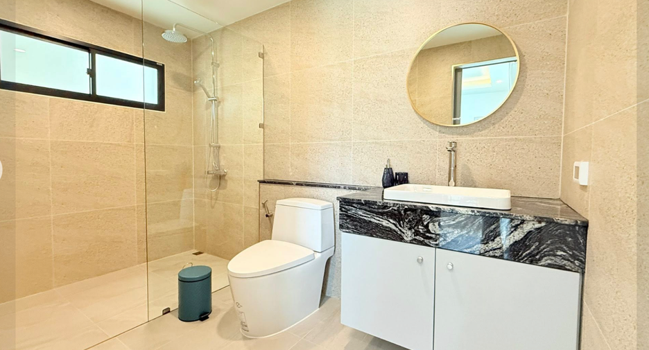 À vendre 4 chambres villa à Bang Lamung, Chonburi