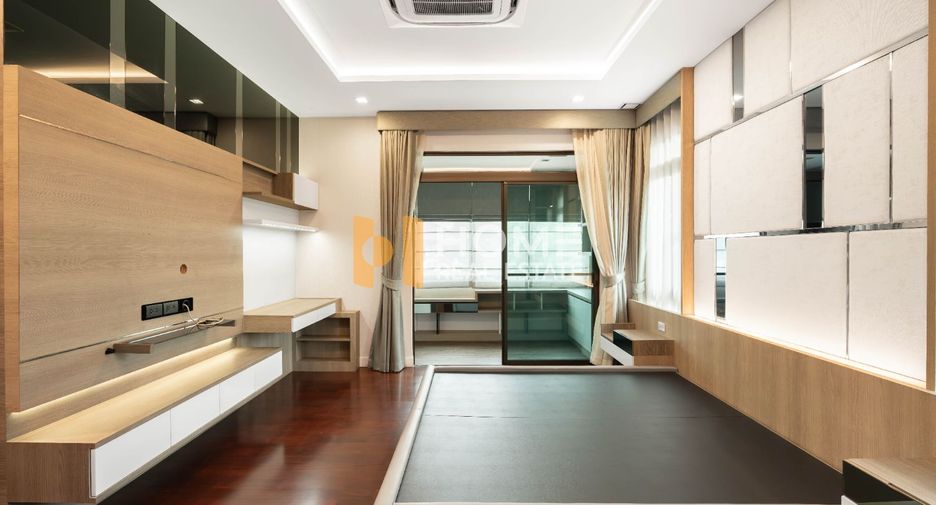 For sale 4 bedrooms house in Bang Khae, Bangkok