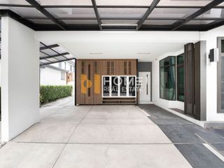 For sale 4 bedrooms house in Bang Khae, Bangkok