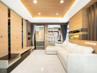 For sale 4 bedrooms house in Bang Khae, Bangkok