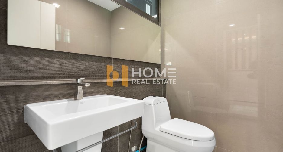 For sale 4 bedrooms house in Bang Khae, Bangkok