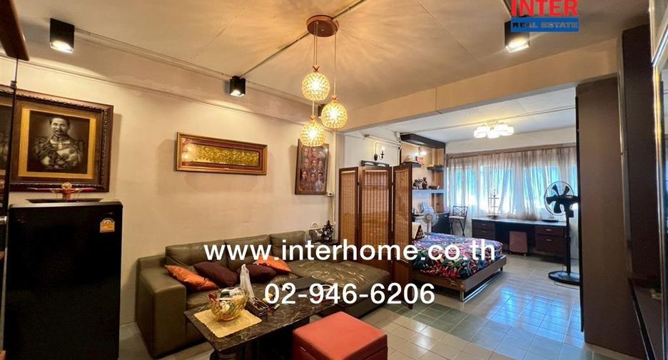 Local comercial en venta de 4 habitaciones en Thung Khru, Bangkok