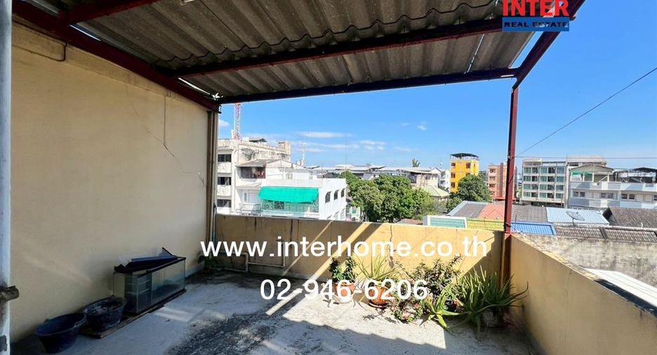 Local comercial en venta de 4 habitaciones en Thung Khru, Bangkok