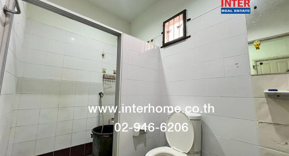 For sale 4 bedrooms townhouse in Thung Khru, Bangkok