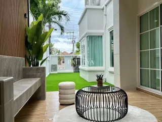 À louer et à vendre 4 chambres maison à Bang Lamung, Chonburi