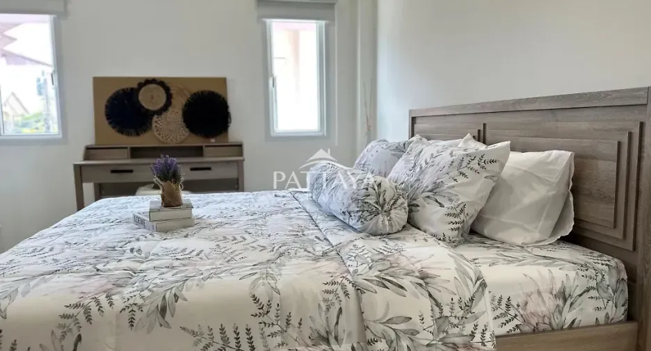 For rent and for sale 4 bedrooms house in Bang Lamung, Chonburi
