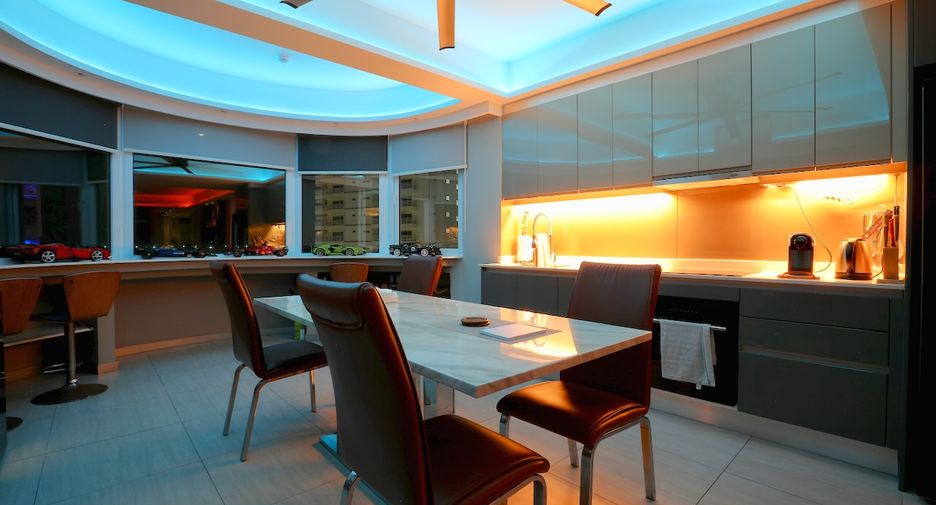 For rent そして for sale 2 ベッドルーム condo in Pratumnak, Pattaya