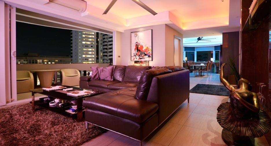 For rent そして for sale 2 ベッドルーム condo in Pratumnak, Pattaya