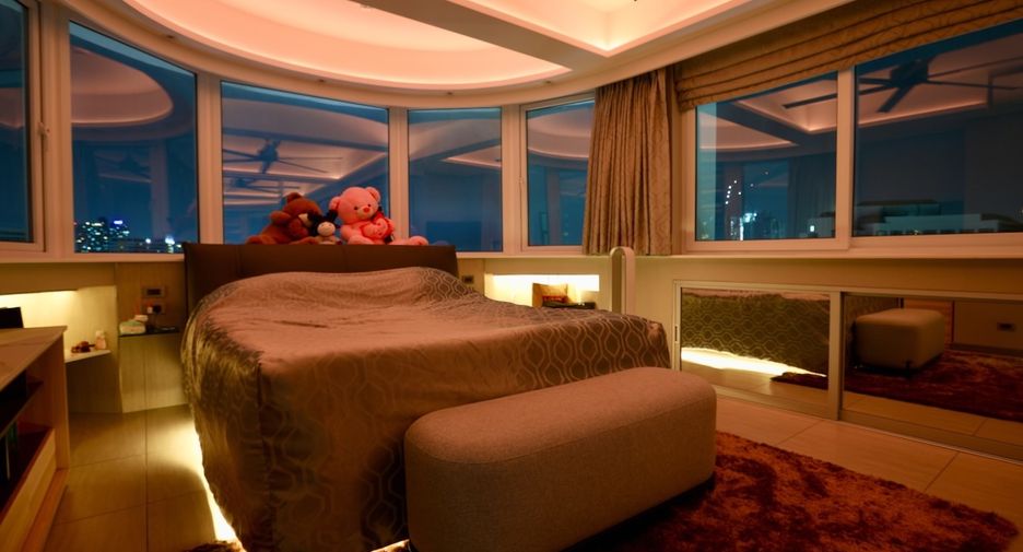 For rent そして for sale 2 ベッドルーム condo in Pratumnak, Pattaya