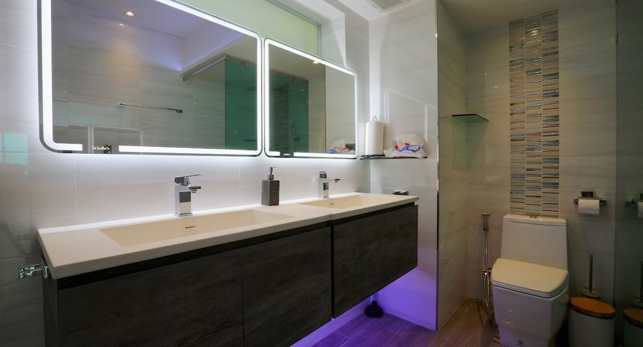 For rent そして for sale 2 ベッドルーム condo in Pratumnak, Pattaya