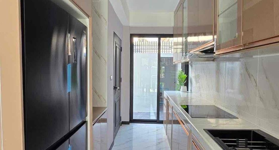 Villa zum Kauf mit 4 Zimmer in Bang Lamung, Chonburi