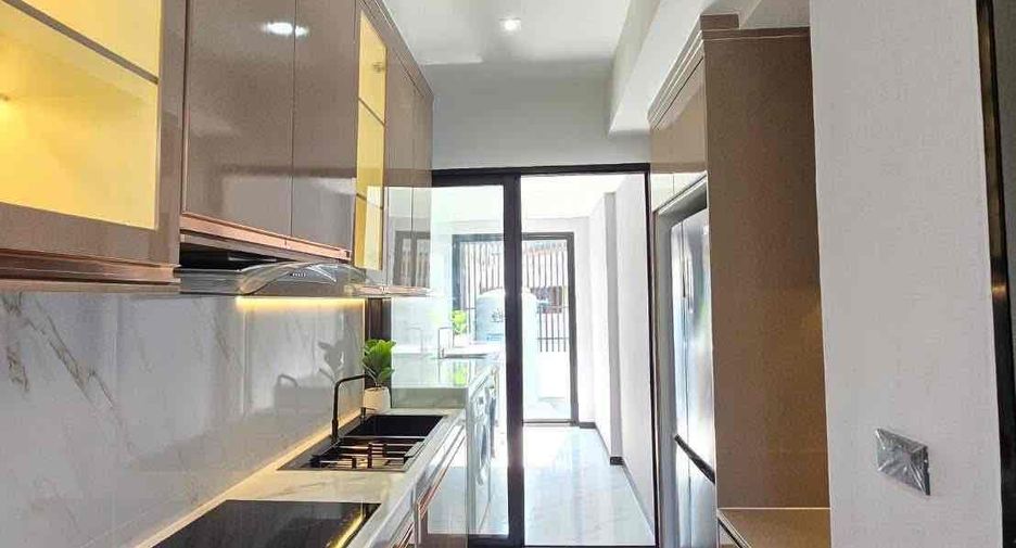 Villa zum Kauf mit 4 Zimmer in Bang Lamung, Chonburi