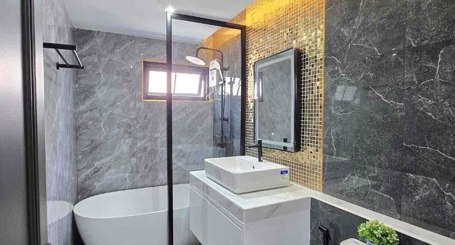 Villa zum Kauf mit 4 Zimmer in Bang Lamung, Chonburi
