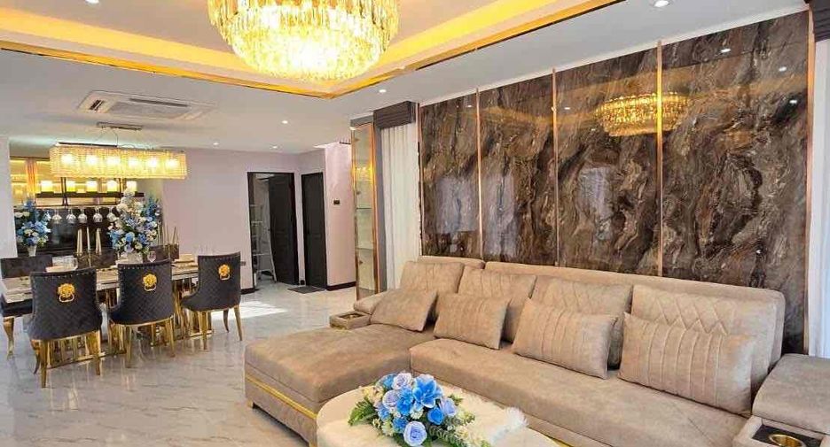 Villa zum Kauf mit 4 Zimmer in Bang Lamung, Chonburi