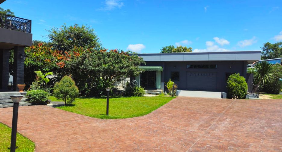 For sale 5 bedrooms house in Hang Dong, Chiang Mai