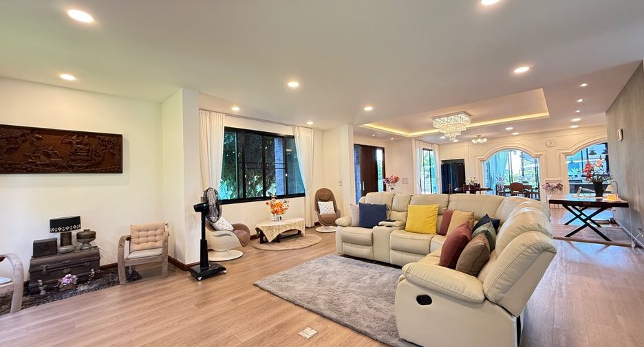 For sale 5 bedrooms house in Hang Dong, Chiang Mai