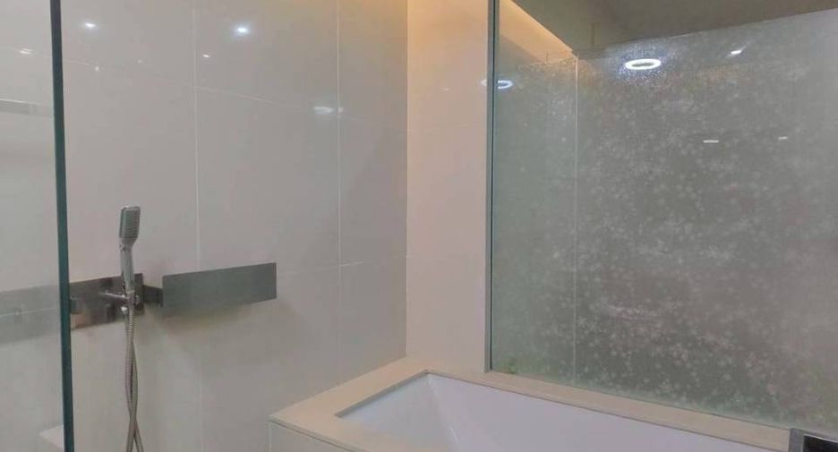 For sale 1 bed condo in Watthana, Bangkok
