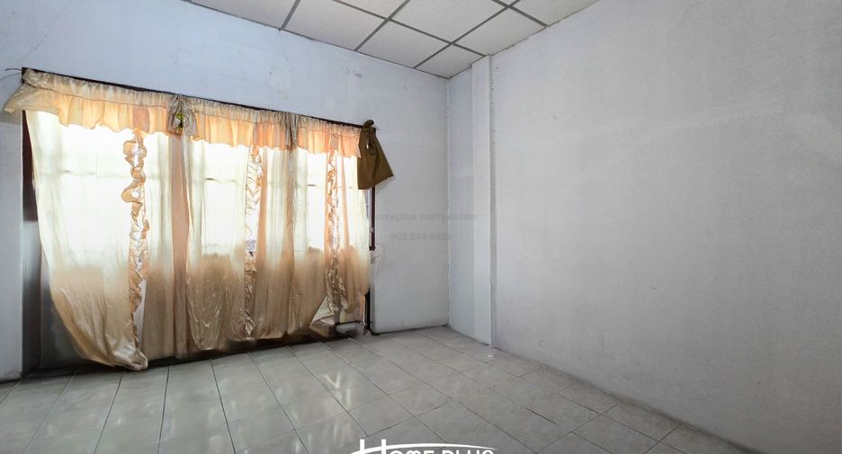 For sale 2 bedrooms townhouse in Nong Khaem, Bangkok