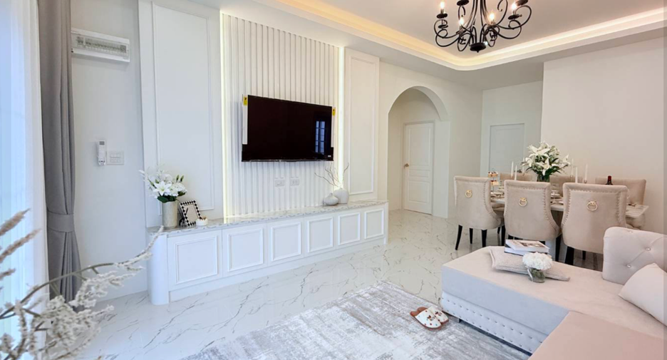Casa en venta de 3 habitaciones en Bang Lamung, Chonburi