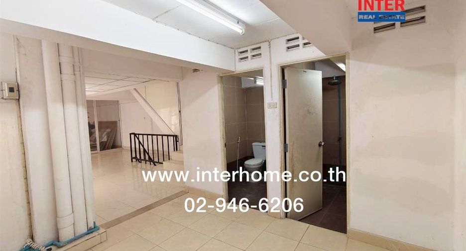 For sale 5 bedrooms retail Space in Bang Bon, Bangkok