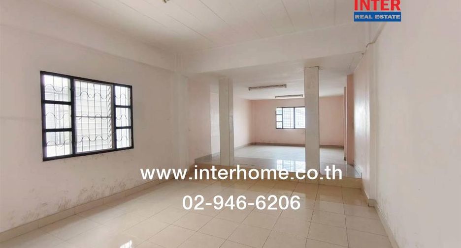 For sale 5 bedrooms retail Space in Bang Bon, Bangkok