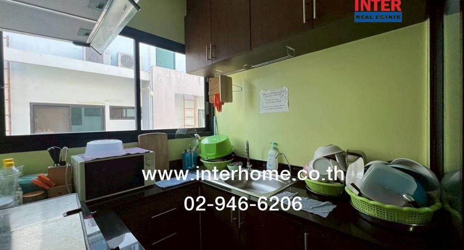 Büro zur Miete und zum Kauf mit 3 Zimmer in Suan Luang, Bangkok