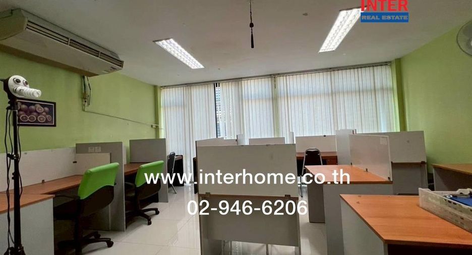 Büro zur Miete und zum Kauf mit 3 Zimmer in Suan Luang, Bangkok