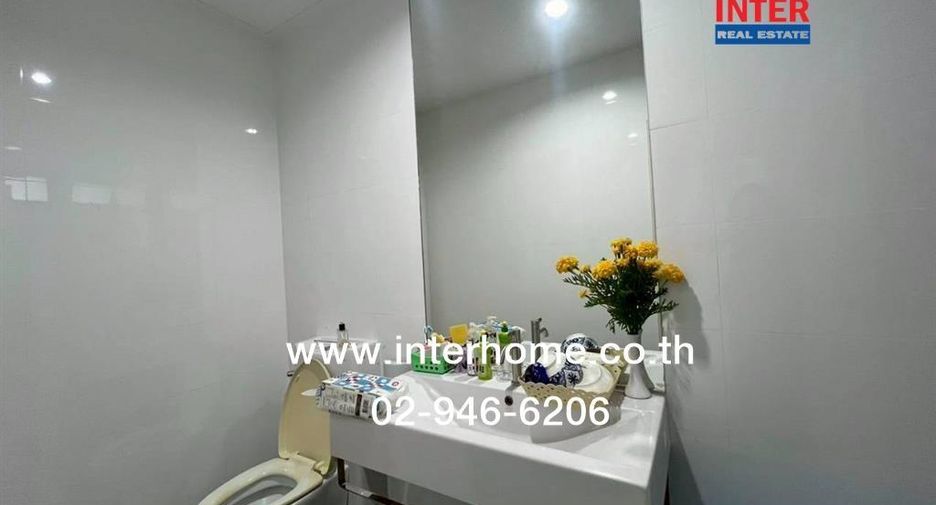 Büro zur Miete und zum Kauf mit 3 Zimmer in Suan Luang, Bangkok