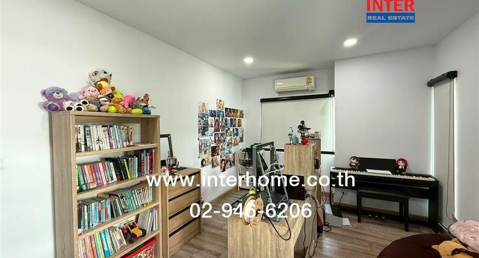 For sale 3 bedrooms house in Prawet, Bangkok