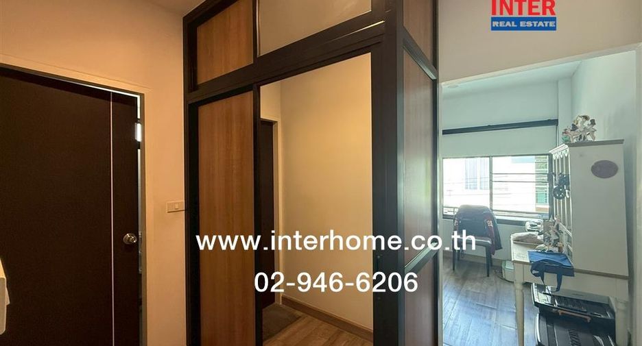 For sale 3 bedrooms house in Prawet, Bangkok